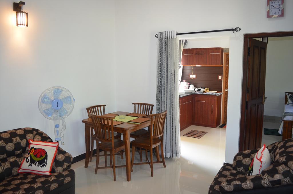 Aroma Villa Homestay Polonnaruwa Exterior foto