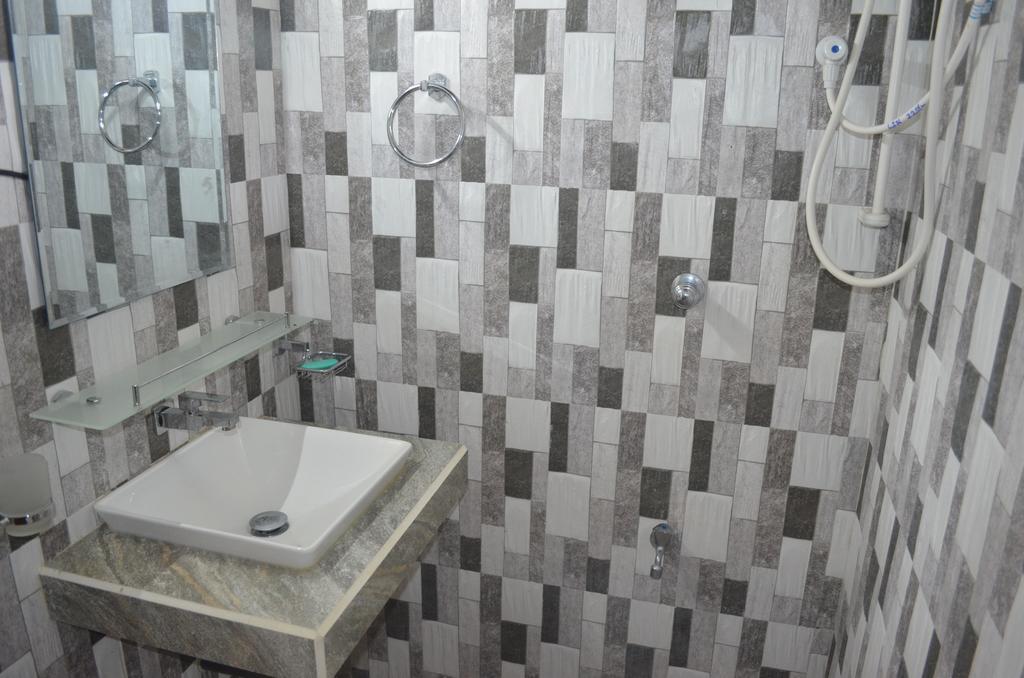 Aroma Villa Homestay Polonnaruwa Exterior foto
